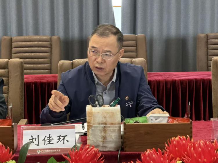 597d773fe1bc4bade29e1f7bd4c226c3