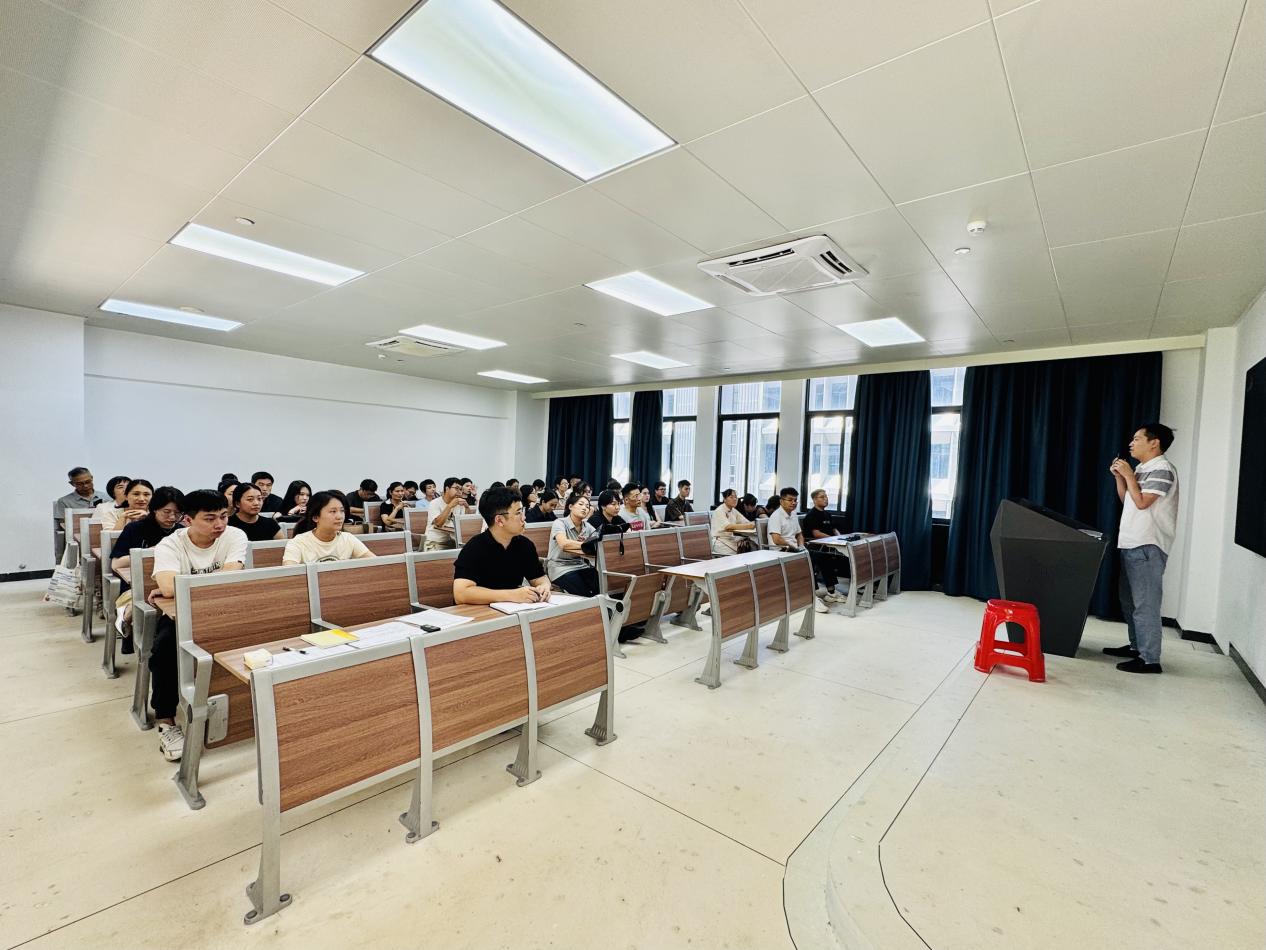 C:/Users/2301/Desktop/微信图片_20250926104701_25_5.jpg微信图片_20250926104701_25_5