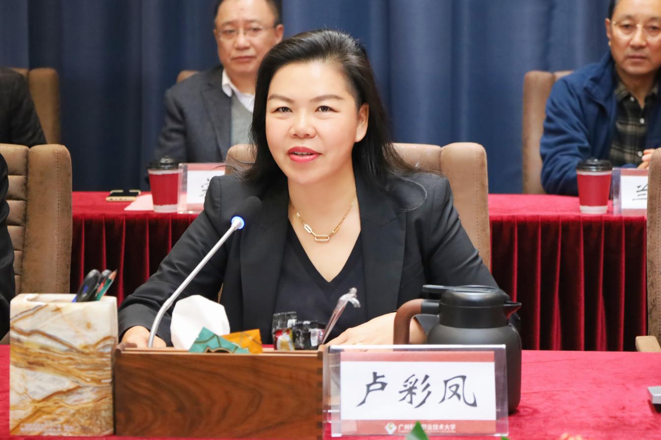 e0e8f3ed6984bdbe304fe857aa3fab1