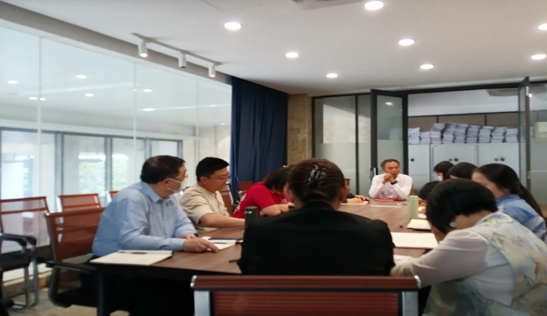 5813c1f2150f495e3c578b0f8e5801d