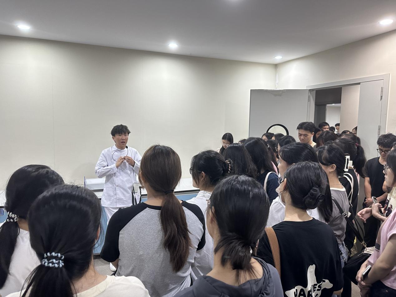 新生儿室 新生儿室