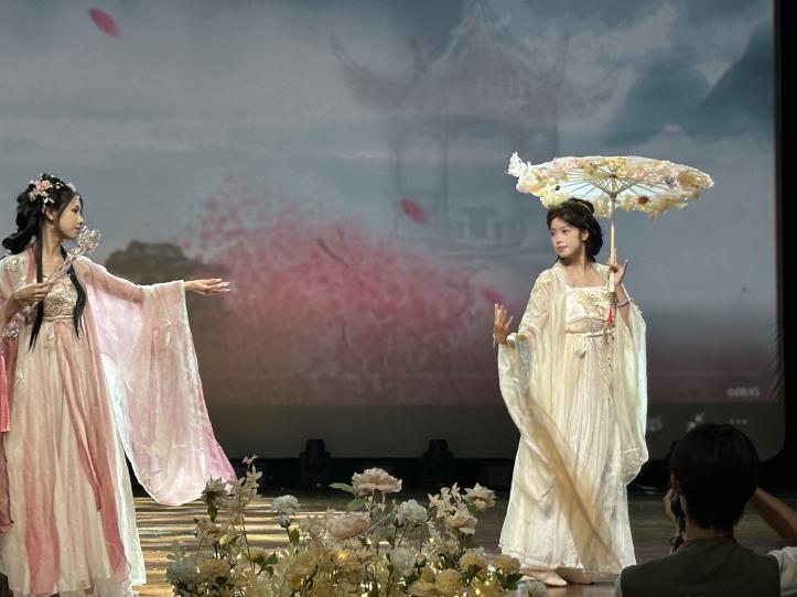 1bd6d61b72c171f14e2649bb9e7ed24