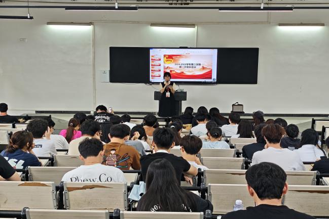 a381d144ec1894601eea9cd2c5e18cb