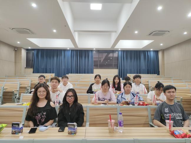 C:/Users/陈佳宇/Desktop/11.jpg11