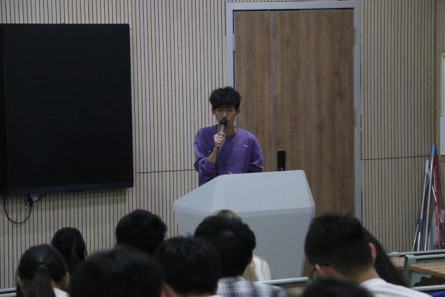 C:/Users/86137/Pictures/4.。。.jpg4.。。