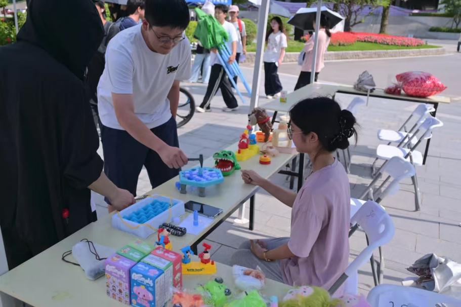 f4f77bef434d8468f5af7e933b139b8 f4f77bef434d8468f5af7e933b139b8