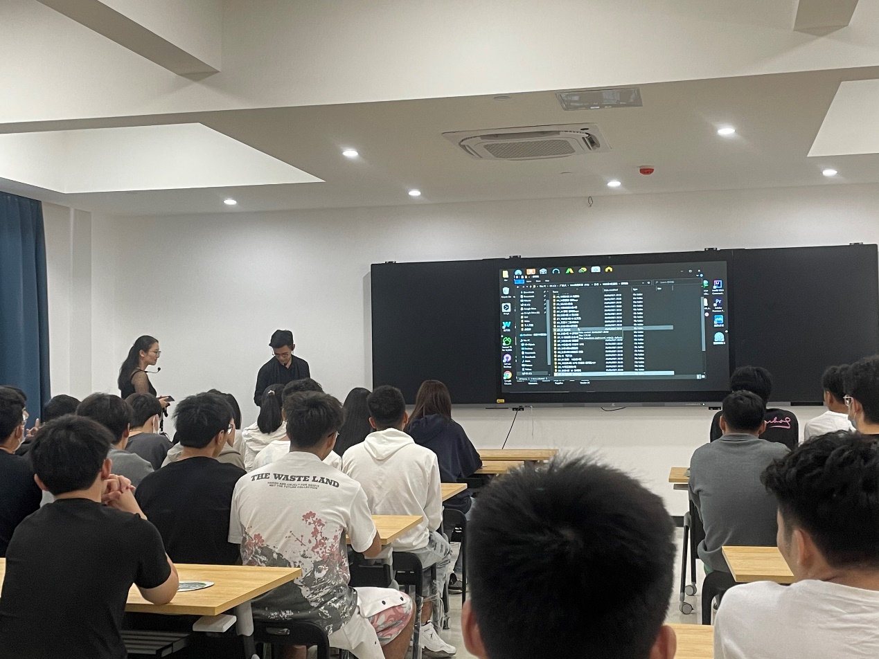 C:\Users\Administrator\Desktop\21级新生入学教育宣讲照片\专科\81102 计算机应用技术 (专科)\81102 计算机应用技术 (专科) (2).jpg