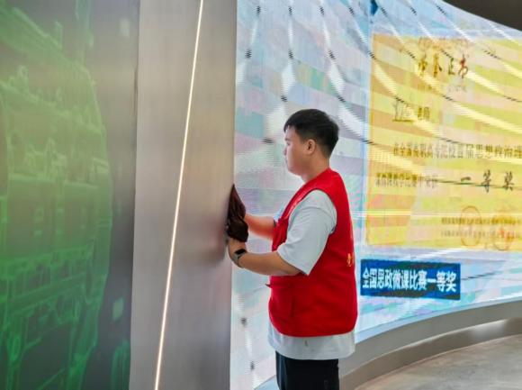 7967efaaff90b02ff99f1f5602f1b63