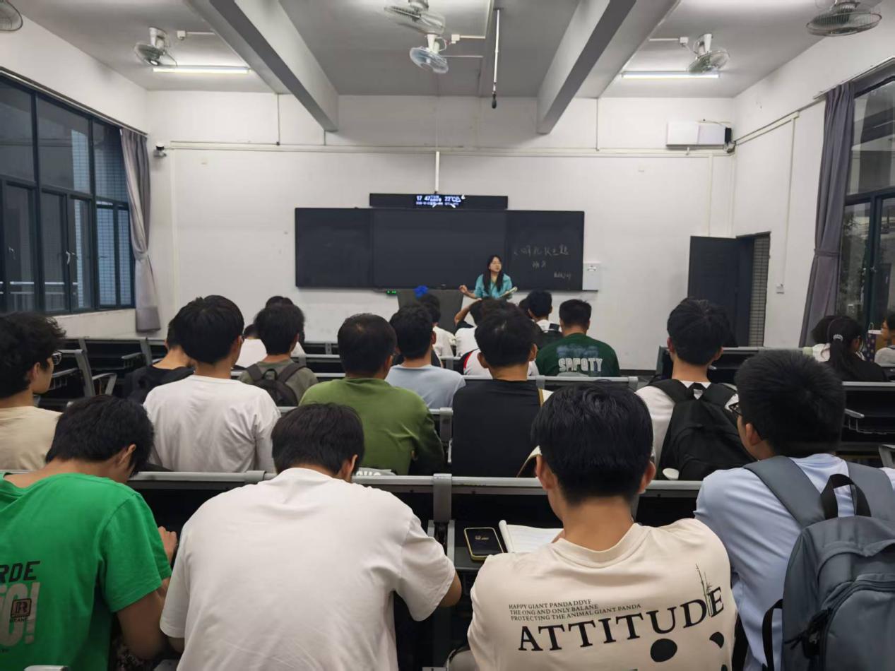 25机械设计制造及自动化本科3班