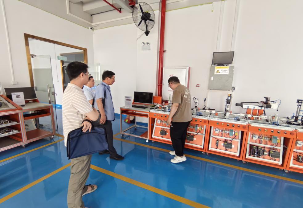 7c57f38a558a469abee4c19574d41af