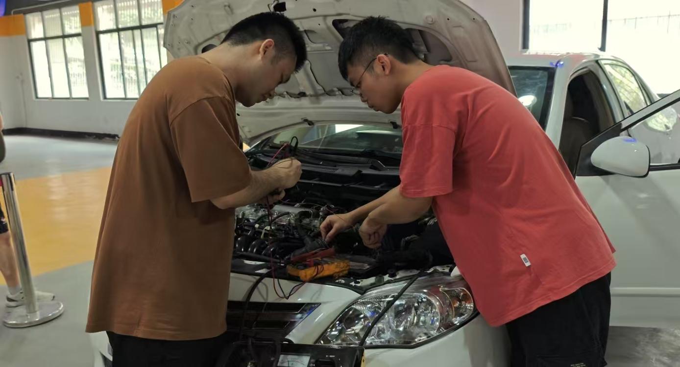 C:/Users/肖鲁悦/Desktop/微信图片_20288888.jpg微信图片_20288888